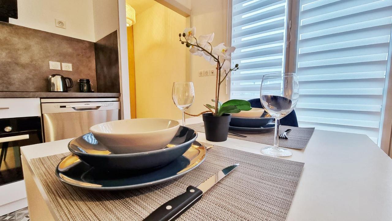 Le Smart - Parking - Terrasse - Wifi - Mulhouse - Relax Bnb Pfastatt المظهر الخارجي الصورة